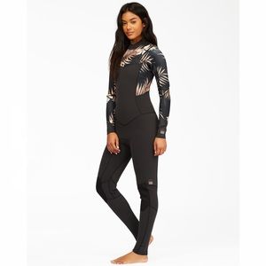 Billabong salty dayz 4/3 size 4